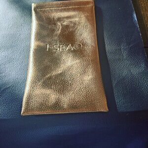 Large Eyeglass Pouch in Gold Wipeable Fabric, Squeeze open